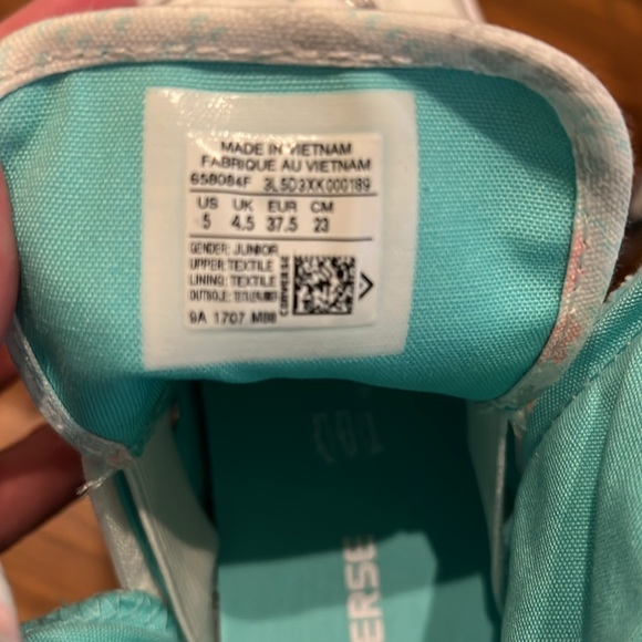 Converse Girls CTAS Block Party High Top Lace up Shoes size 5 NWT in box - Picture 8 of 12